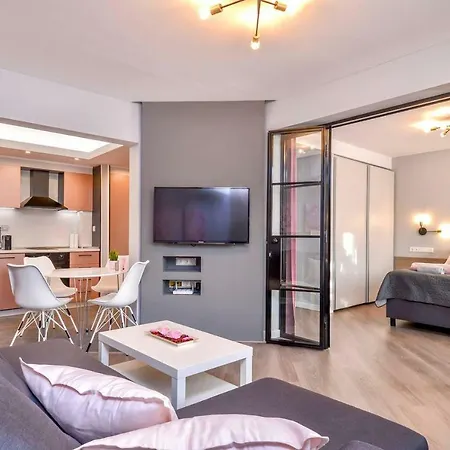 Rose One Bedroom Designer In Centre By Flat Mаnager סופיה